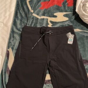 Love And Destroy biking shorts